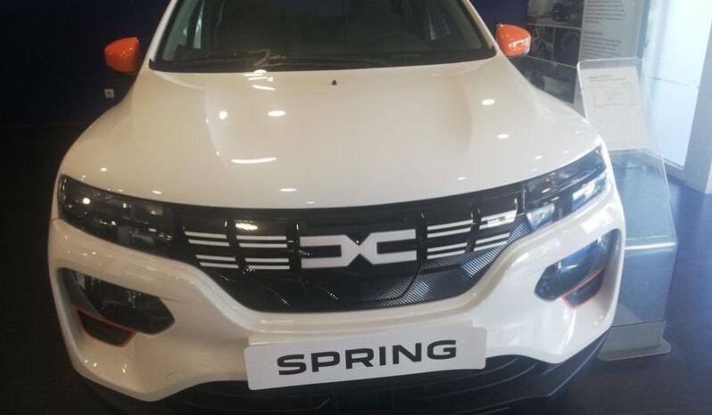 Dacia Spring, Electric 45cv Essential lleno